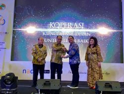 Menkop Dorong Gerakan Koperasi Dampingi Kopdes Merah Putih Pada RAT KSP Nasari