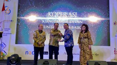 Menkop Dorong Gerakan Koperasi Dampingi Kopdes Merah Putih Pada RAT KSP Nasari