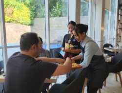 Aston Priority Simatupang Hotel & Conference Center Peringati Hari Pelanggan Nasional, Hotel Ini Bagi-Bagi Hadiah